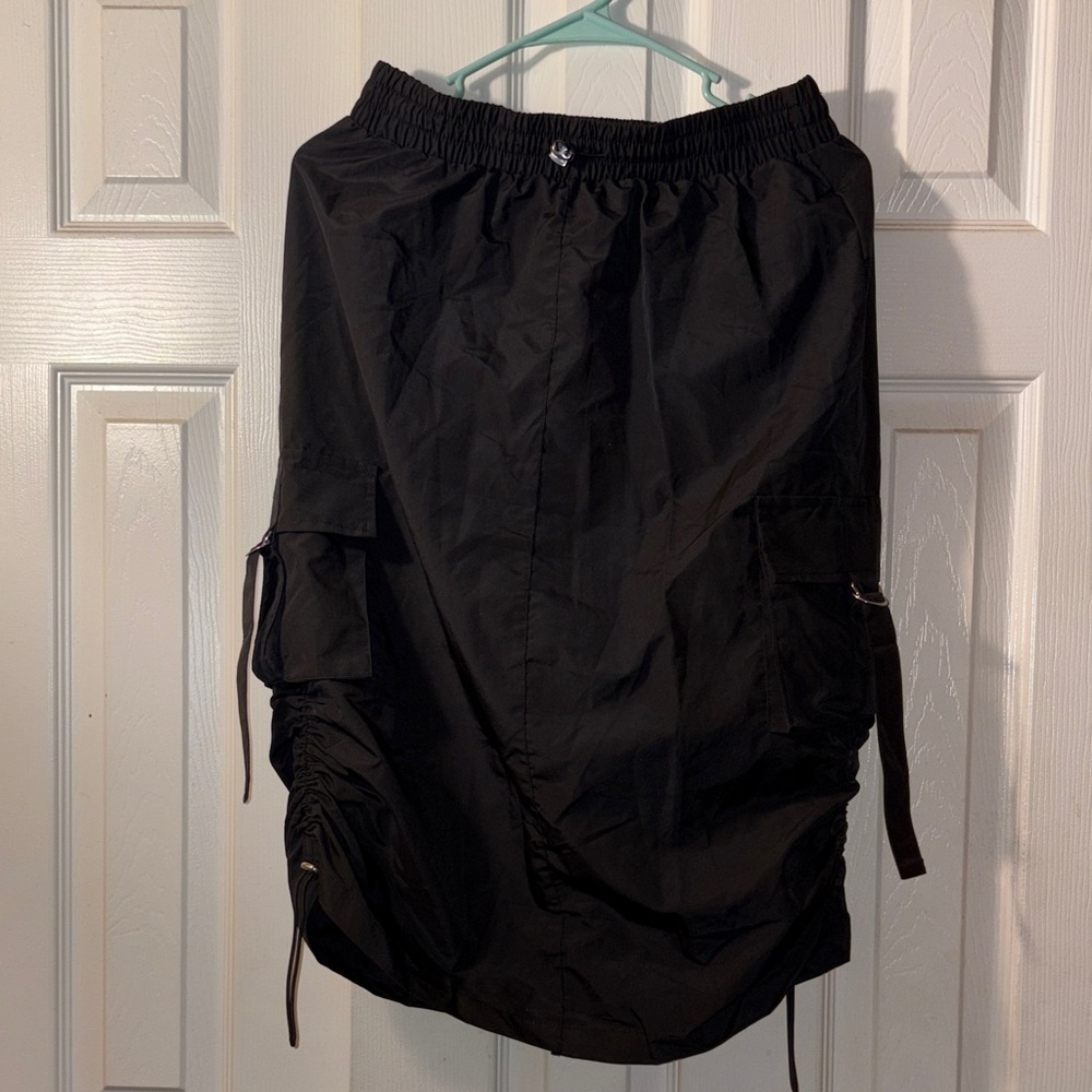 Black Women's  Cargo Skirt